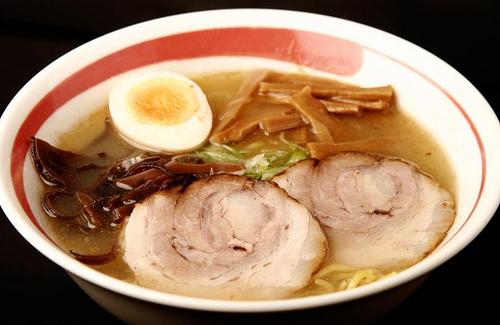 クーポン提示でラーメンがワンコイン!?