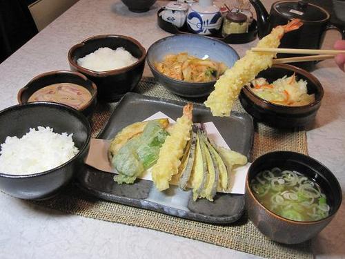 創業25周年記念、感謝の気持ちを込めて平日ランチ714円がスタート！