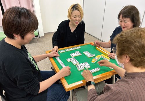 楽しく脳トレ！ワイワイ笑顔でリフレッシュ 女性限定の健康マージャン