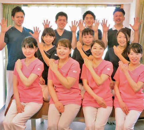 五十肩専門コースのある実力店！頭痛やギックリもしっかり対応！！