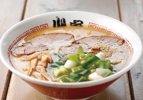 豚骨好き必食ラーメン！ワイルドな味わいがクセになる