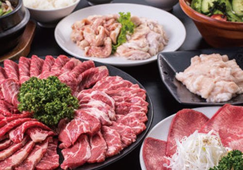炭火の香りが食欲そそる本格炭火焼肉をお手軽に！