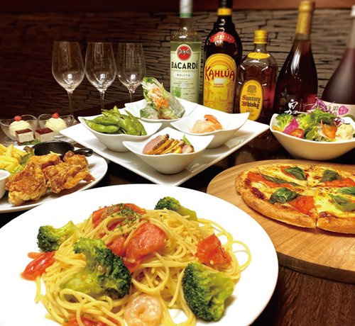 入浴・岩盤浴・食事・2時間飲み放題がついた最強プランがこの春登場！