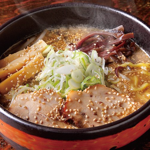 らーめん1杯の注文につき半熟味玉1個サービス