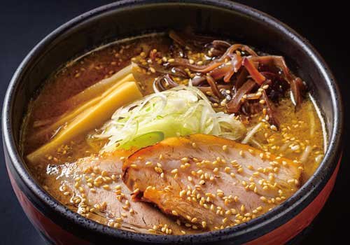 焙煎によりエッジを効かせた香り立つみそらーめん！