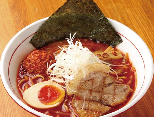 弟子屈ラーメン新時代！辛さと旨味を極めた辛味噌ラーメン