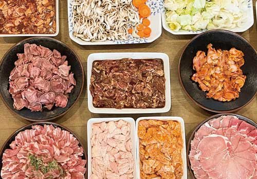 昼は時間内無制限、夜は100分！時間たっぷりのバイキング