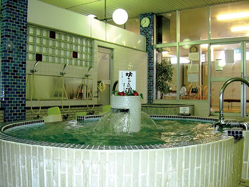 【ふりっぱー12月15日号掲載】近場でほっこり冬の湯めぐり