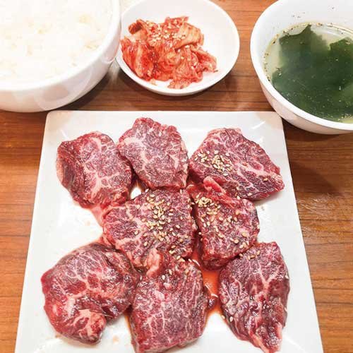 平日ディナーは牛サガリが 半額の490円！