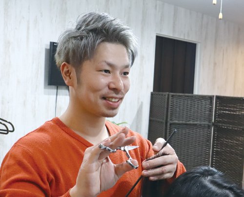 髪本来のハリやツヤを戻すためにオーガニック製品にこだわっています♪