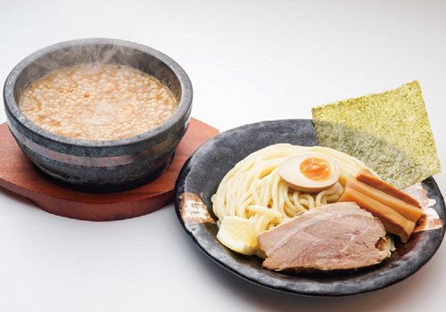 海老好きにはたまらない濃厚スープがくせになる一杯！
