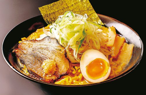 山梨らーめんグランプリ2019 売上杯数・お客さま投票第1位