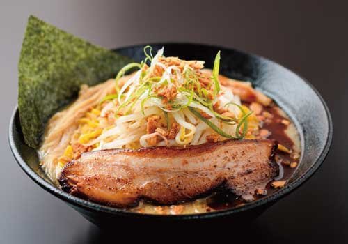 全国のラーメンイベントで売上杯数1位を獲得する実力派！