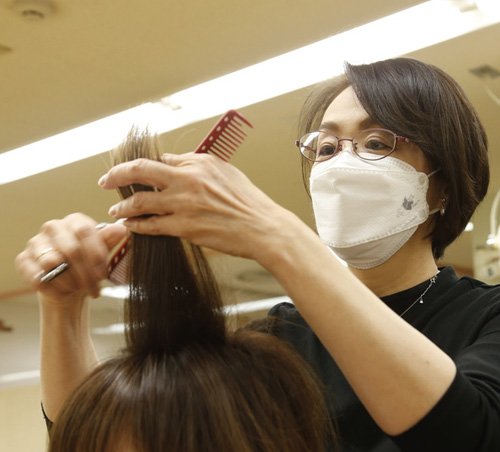 40～60代の長年愛用者多数！地下鉄大通駅直結の理美容室