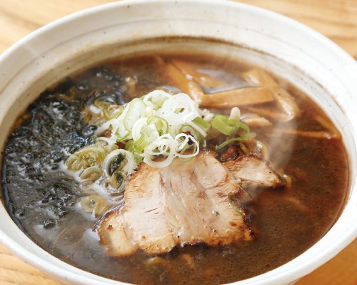 気づけば完汁、札幌を代表する濃い味醤油ラーメン