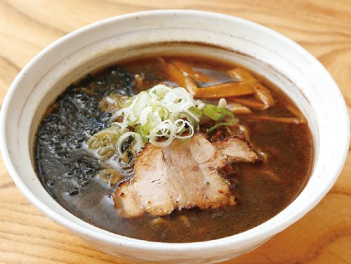 メディア大注目の麺屋雪月花　旨味超凝縮のコク深い醤油
