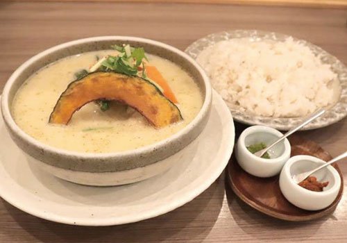 道産ななつぼしのおいしさを引き立てるスパイスの香り