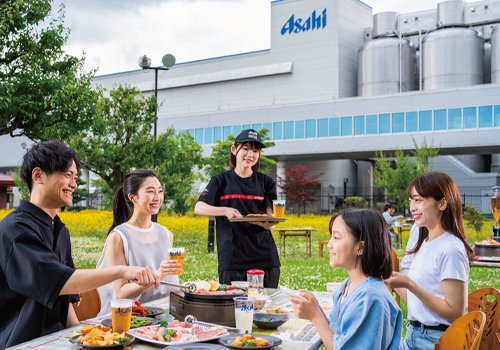 緑のビアガーデン開催中！ラム肉×工場製造のビール