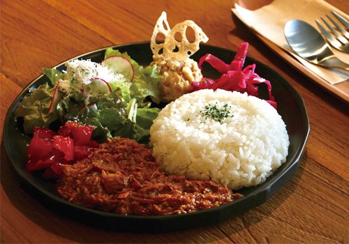 オシャレ空間で食べる絶品無水のスパイスカレー！