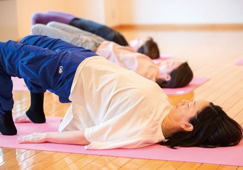 ヨガ初心者からインストラクター志望までサポート！