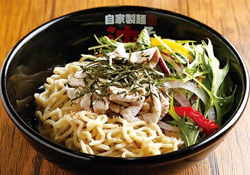 期間限定！7月はカルボナーラ風、8月はたっぷりオニオン