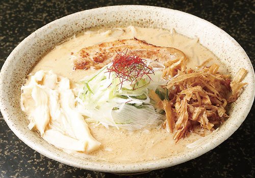 豚骨と鶏ガラの濃厚白湯スープのごぼう味噌がオススメ