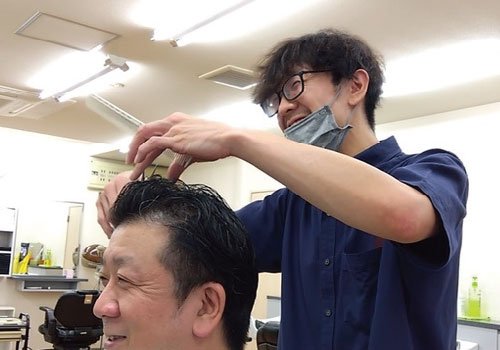 他店と比較！カットのみ1,100円→990円に