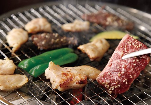 一番人気は道産ホルモン！ プリプリの食感を堪能！