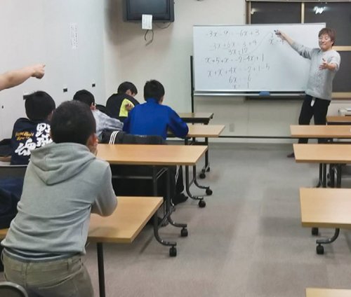通常＋web授業の充実授業で学力増進！わからないところはweb個別対応も！春期講習生募集中