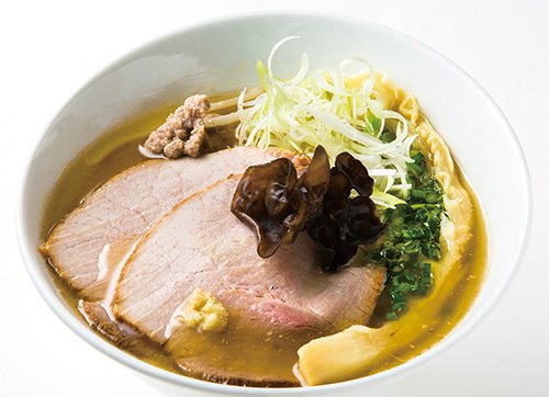 上品な鶏清湯スープに特製タレ・特注麺が絡む一杯