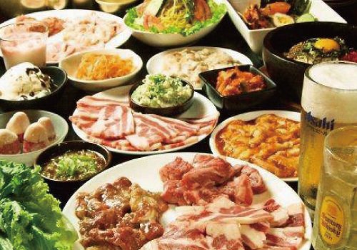 食べ飲み放題のコスパ◎ お昼から焼肉を楽しめます