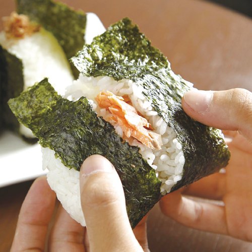 愛情たっぷり、注文を受けてから握るおにぎりでパワーチャージ！