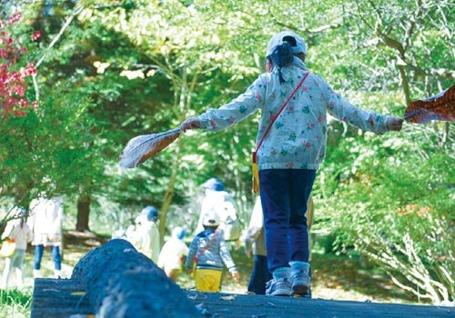 友だちや保育士との温かい関わりの中で、「生きる力の基礎」や「自分らしく生きる力」を育みたい