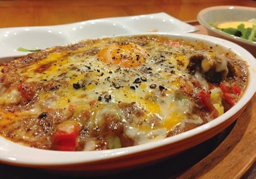 住宅街にたたずむ隠れ家風の欧風カレー屋
