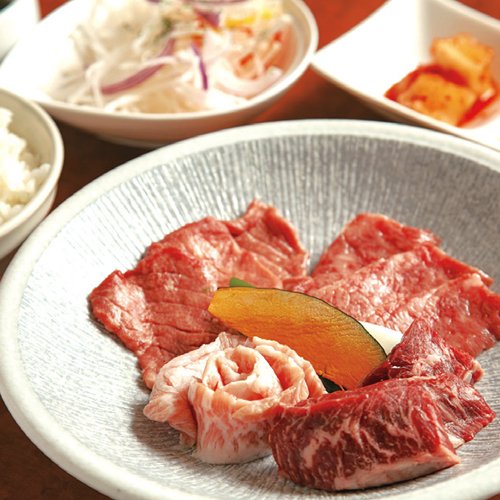 炭火焼肉 羅山琴似店