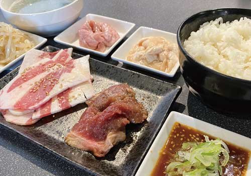 自慢の焼肉ランチのほか、手軽なメニューも多数取り揃え！