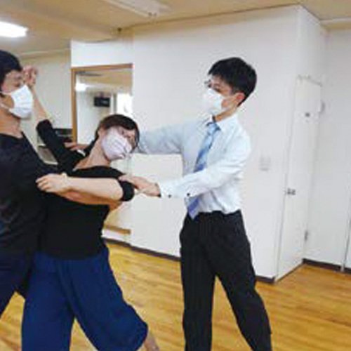 鈴木隼ダンススタジオ