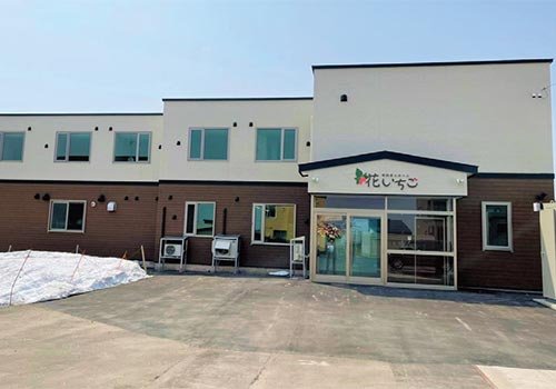 光と花に囲まれた緑ゆたかなスローライフ♪ 自由で快適な生活です。1カ月家賃無料キャンペーン中！