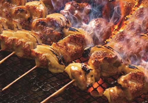冷めても食べ頃！？ふわふわジューシーといえば三美焼鳥