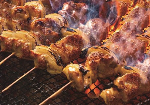 冷めても食べ頃！？ふわふわジューシーといえば三美焼鳥
