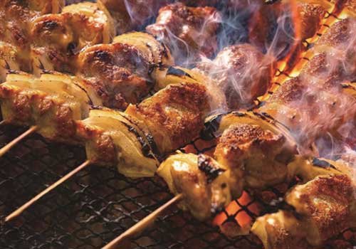 冷めても食べ頃！？ふわふわジューシーといえば三美焼鳥