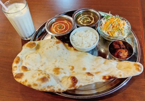 スープカレー＆ネパールカレー ナンとライスが食べ放題！