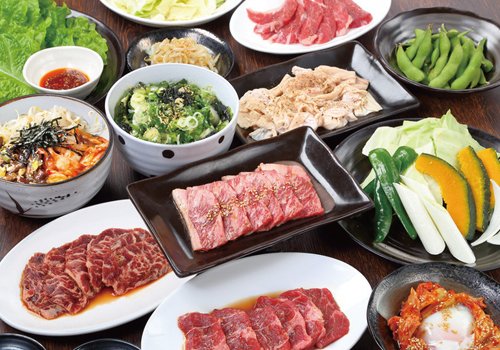 「炭火焼肉」ならではのおいしさを楽しもう！