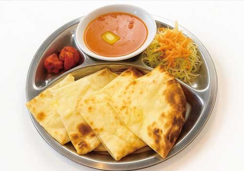 スープカレー＆ネパールカレー ナンとライスが食べ放題！