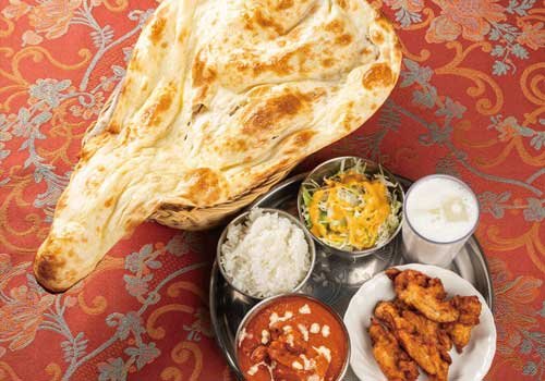 スパイスの効いた本場のフライドチキンが絶品！