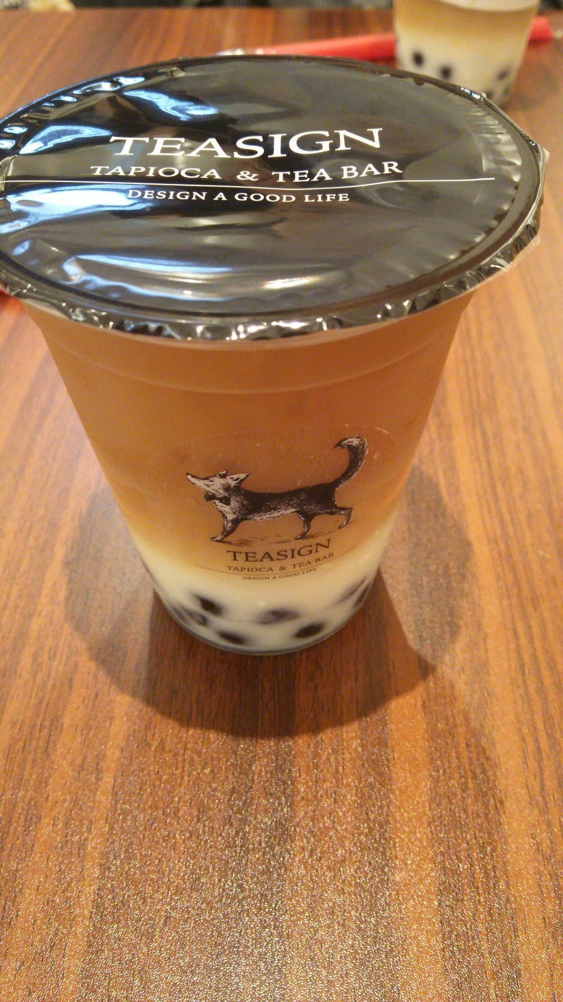 タピオカのお茶なんぞ、 飲んでみる！(笑) pic.twitter.com/VwuucBXm4O [おもちゃの平野【Twitter】]