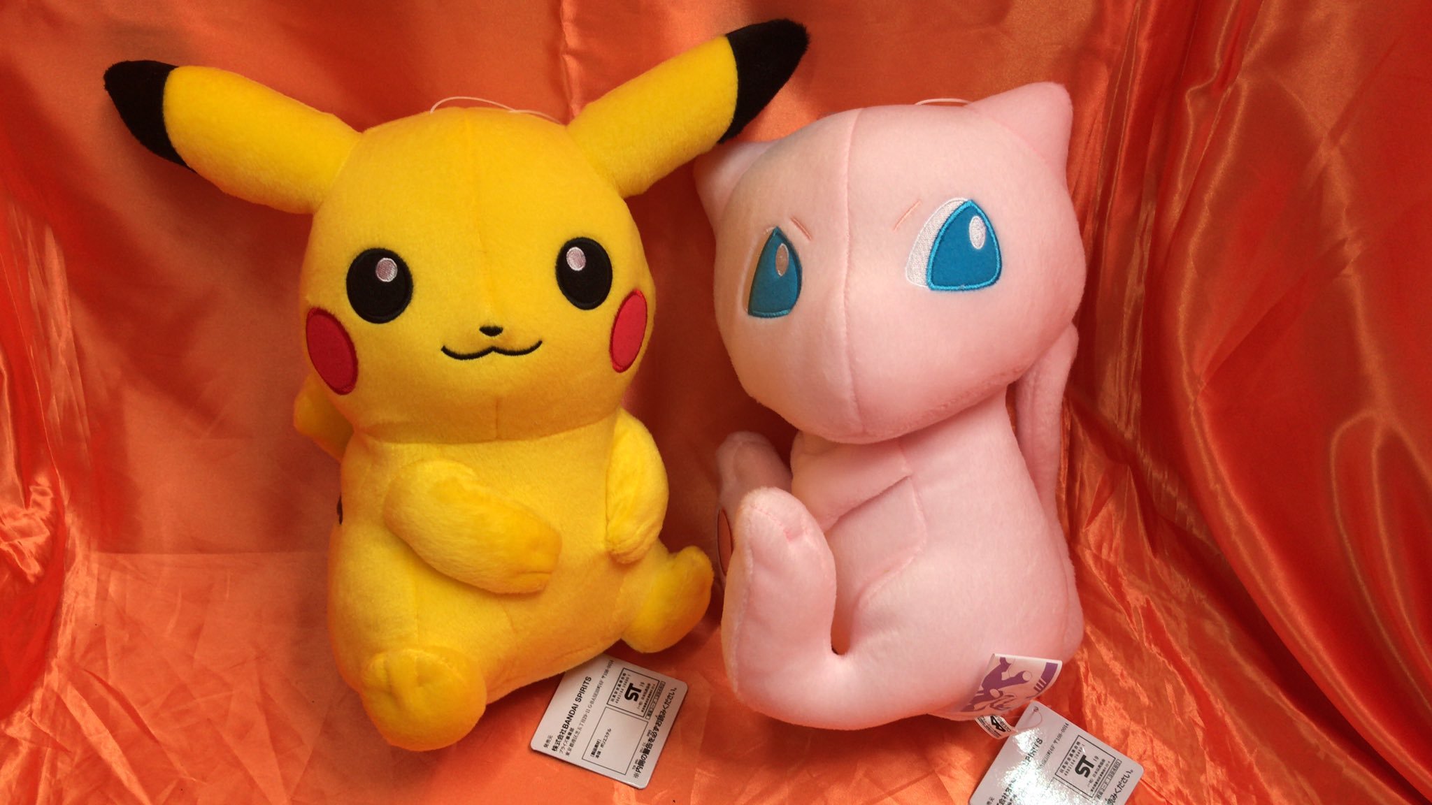ミュウツーの逆襲 EVOLUTIONより、でっかいぬいぐるみ ピカチュウ・ミュウが入荷しました。 pic.twitter.com/TtckM... [ワンダーシティ札幌 プラボ札幌西町店【Twitter】]