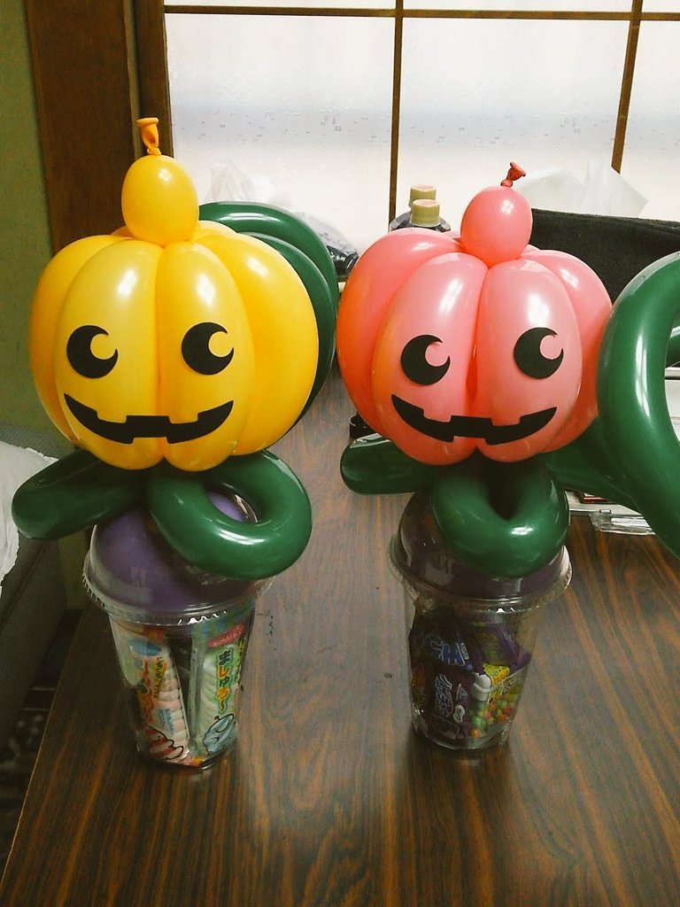【#プレゼント します！】☠🎃HappyHalloween🍭🍬バルーンキャンディカップを抽選で5名様にプレゼント🎯🎁🌟応募方法本... [おもちゃの平野【Twitter】]