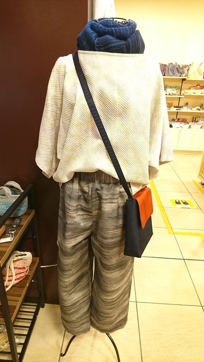 #ほおずき さんのお洋服👚、パンツ👖、#ポラリス さんの帯ショルダーバッグ #工房はまなす さんのストール、コーディネートしてみました.... [元気ショップいこ～る【Twitter】]