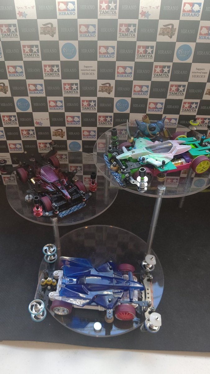 おもちゃの平野ミニ四駆大会、オープン部門優勝はS川チャンプです！予選全勝のオケチャンプとの直接対決にも勝ち、なんと、今期オ... [おもちゃの平野【Twitter】]